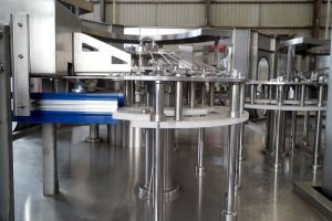 Planta empacadora de botellas de agua